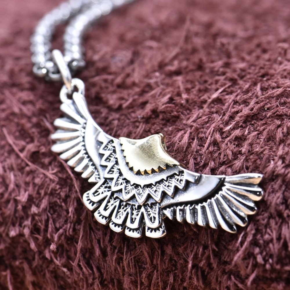 Sterling Silver Eagles Pendant Necklace – Hand Engraved