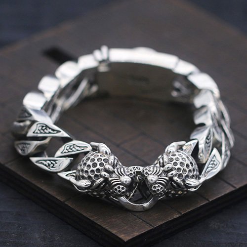 Men's Sterling Silver Leopard Curb Chain Bracelet