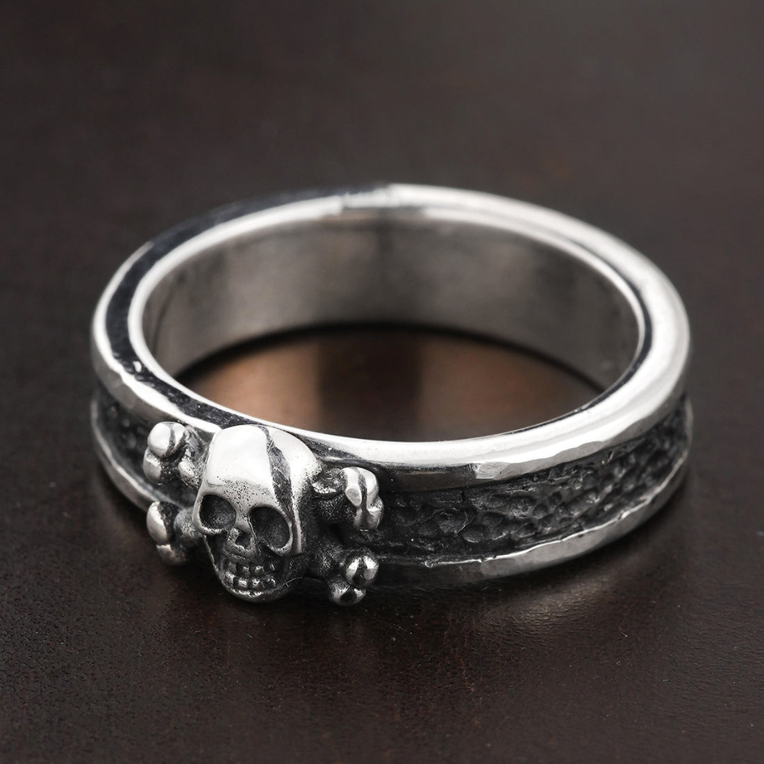 Men’s Sterling Silver Skull & Crossbones Ring