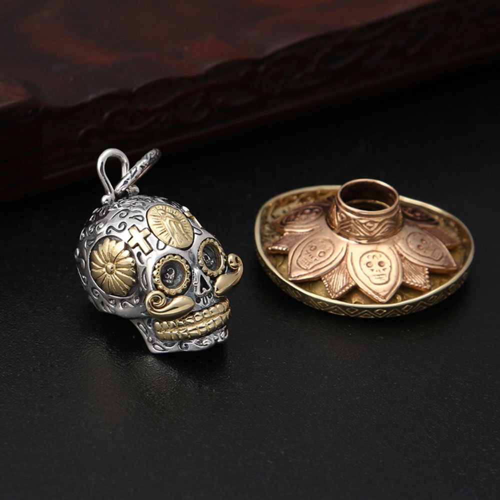 Men's Sterling Silver Sombrero Skull Necklace