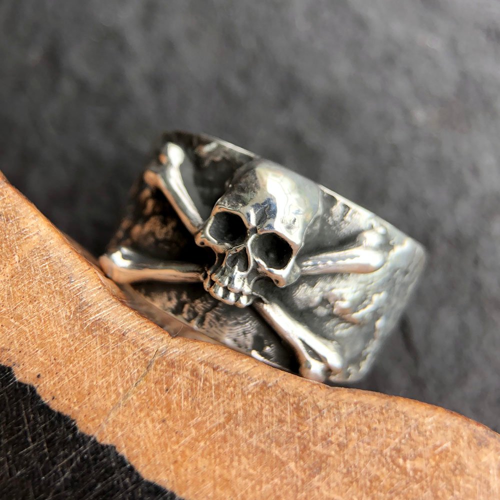 Men's Fine Silver Skull and Crossbones Ring