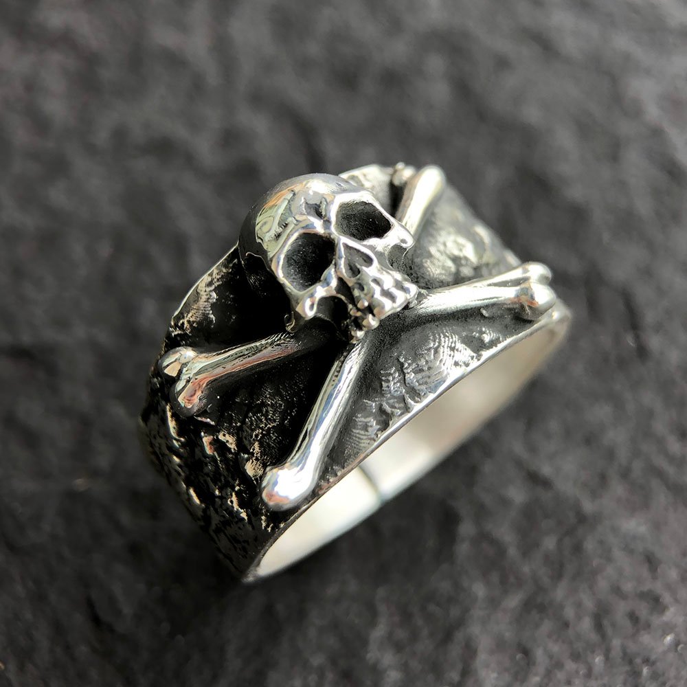 Men's Fine Silver Skull and Crossbones Ring