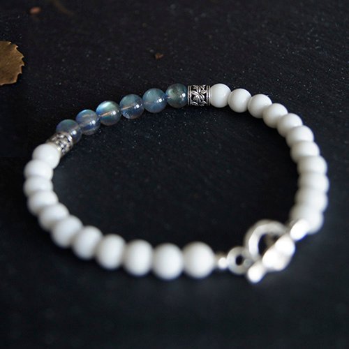 Men's Labradorite and Tridacna Beaded Bracelet with Sterling Silver Charms 6.5"-8.5"