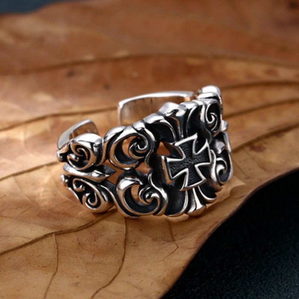 Men's Sterling Silver Ivy Pattern Iron Cross Ring