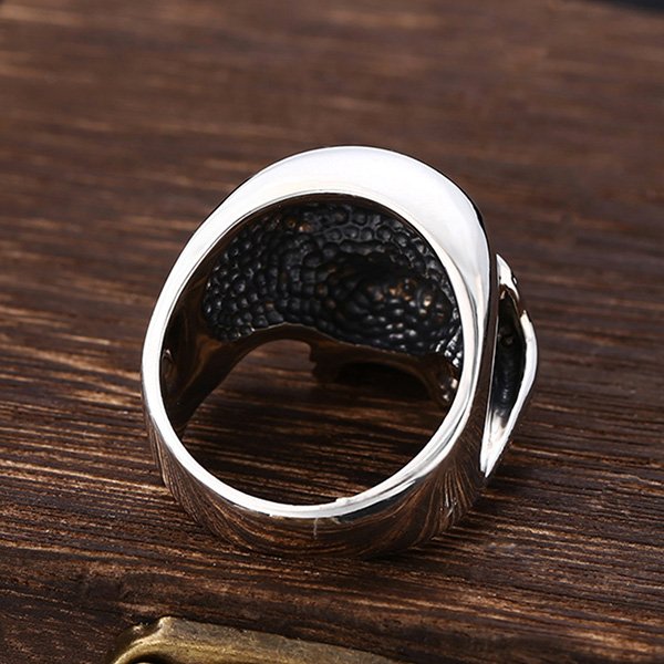 Men's Sterling Silver Sleek Skull Ring