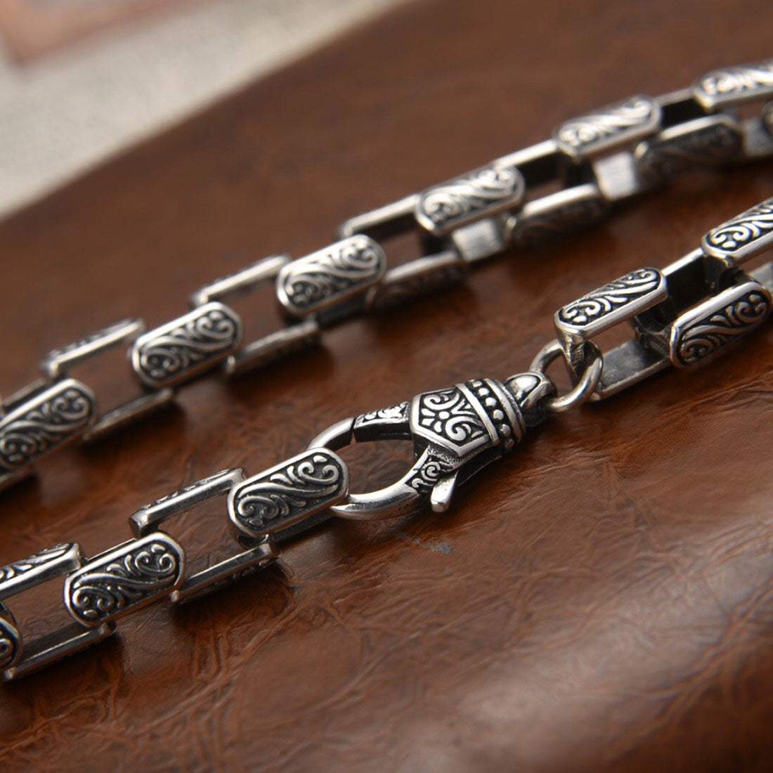 Men’s Sterling Silver Ivy Pattern Link Bracelet