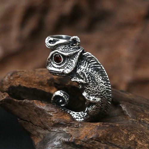 Sterling Silver Cute Lizard Necklace