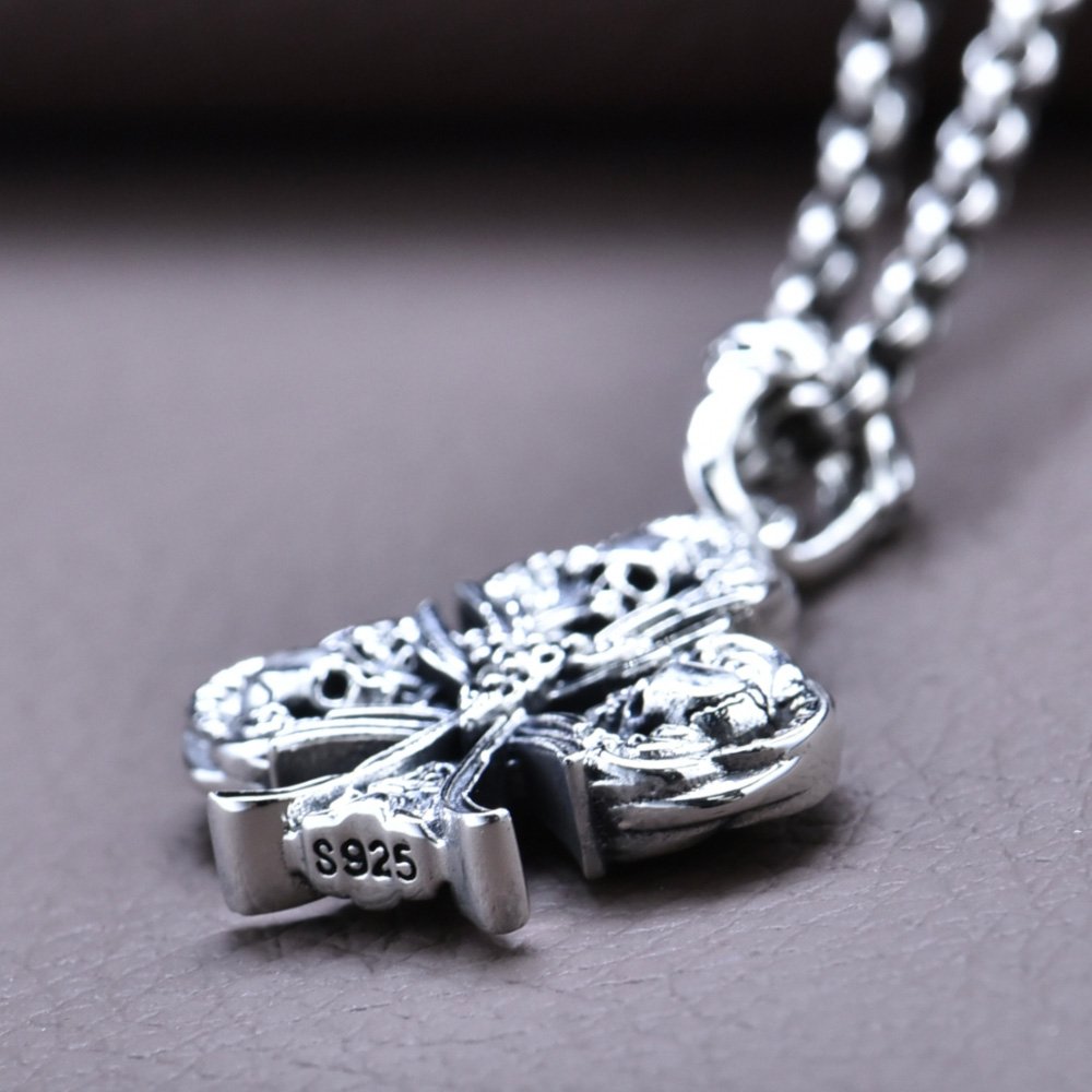 Men's Sterling Silver Poker Skulls Pendant Necklace