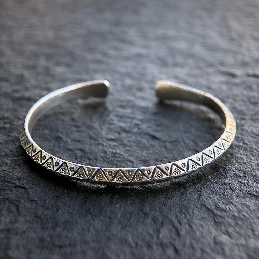 Sterling Silver Triangle Pattern Cuff Bracelet - Jewelry1000.com