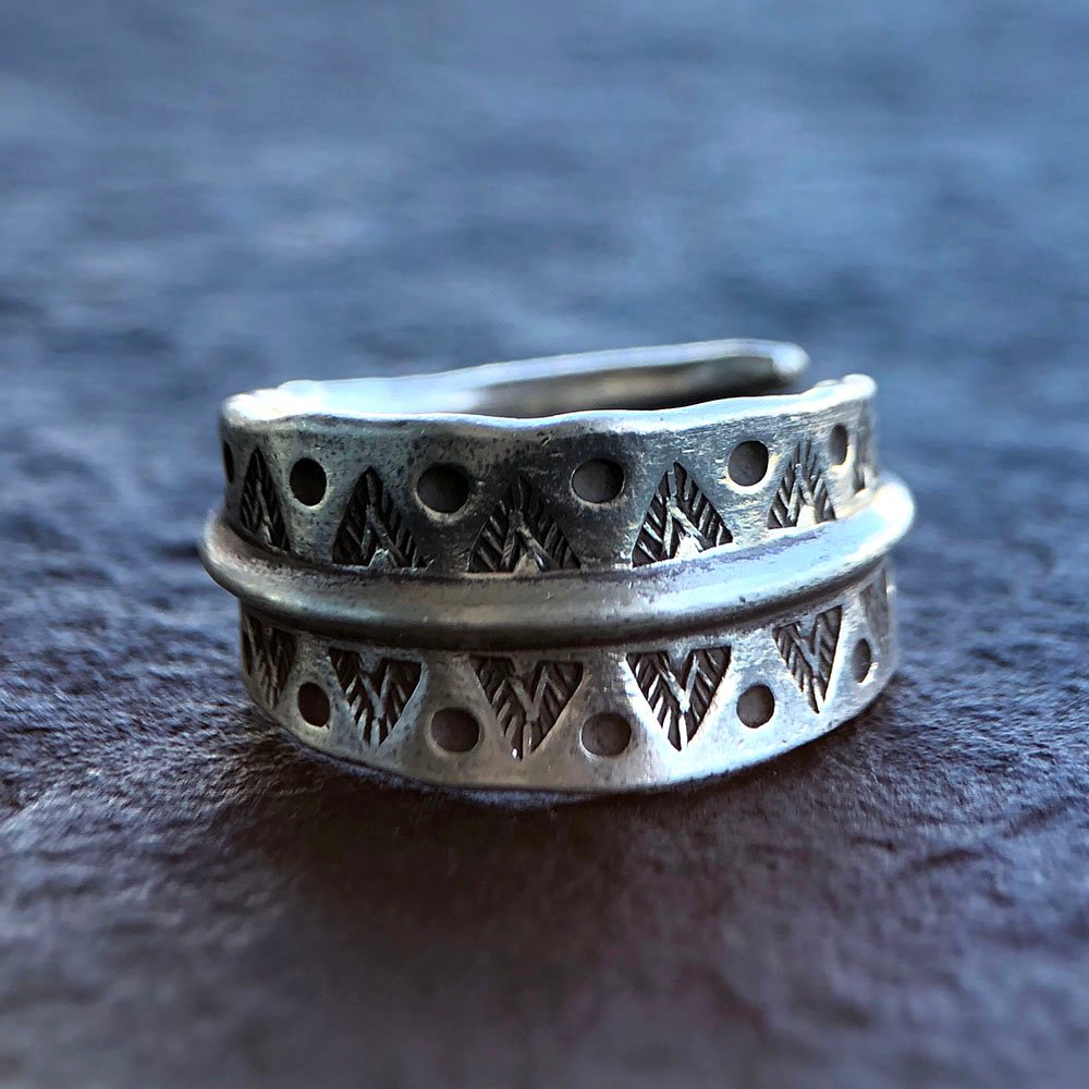 Sterling Silver Triangle Pattern Wrap Ring