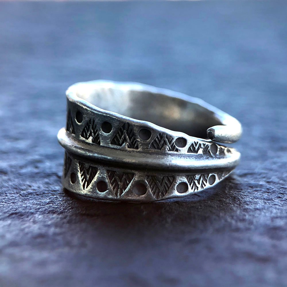 Sterling Silver Triangle Pattern Wrap Ring