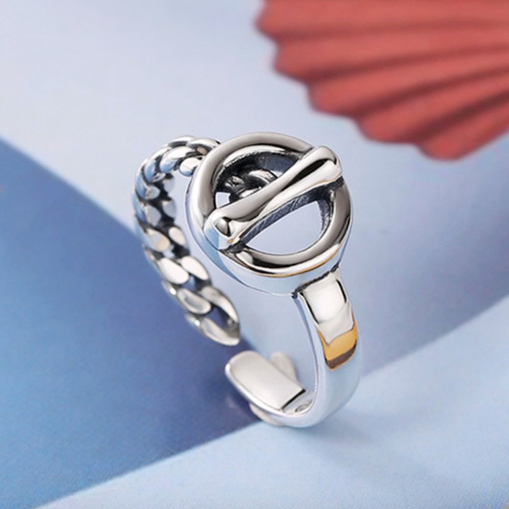 Women’s Sterling Silver Link Pattern Ring