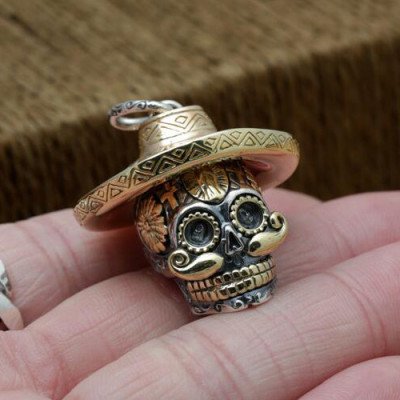 Men's Sterling Silver Sombrero Skull Necklace - Jewelry1000.com