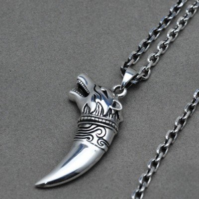 Men's Sterling Silver Wolf Head Pendant Necklace - Jewelry1000.com