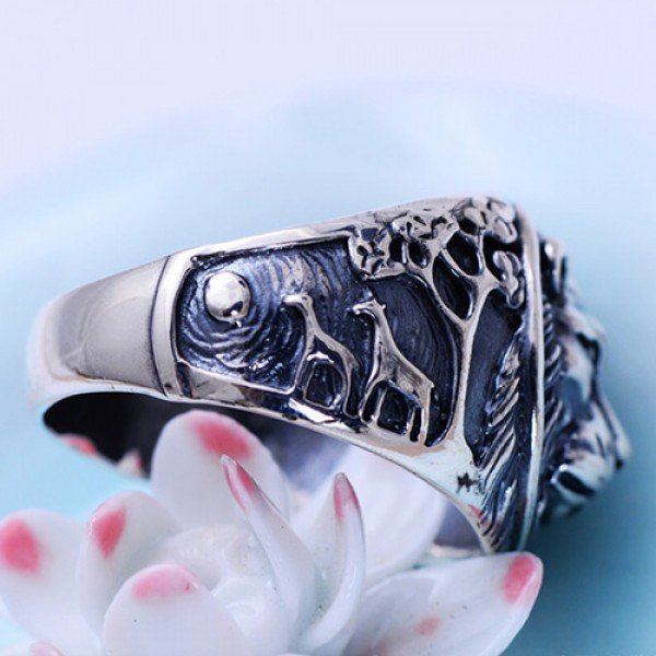 Men's Sterling Silver Lion Ring - Jewelry1000.com